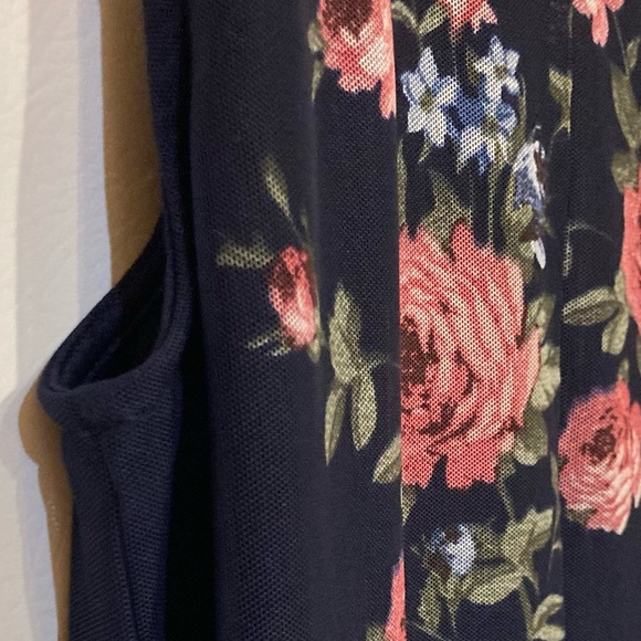 Apt. 9 Dark Blue Multi Floral Roses Sleeveless Tunic Top Women’s Sz M - Picture 5 of 7